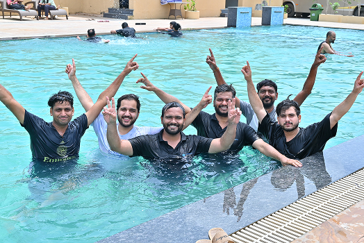 comp-team-image-3.jpg